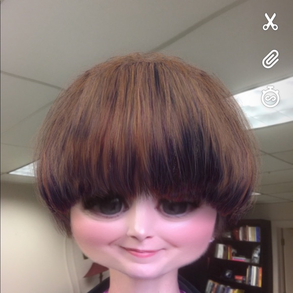 Meet your Posher, Hollie - Picture 1 of 1